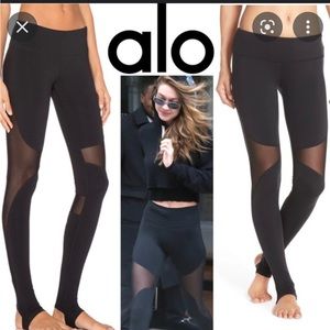 Alo yoga coast leggings black